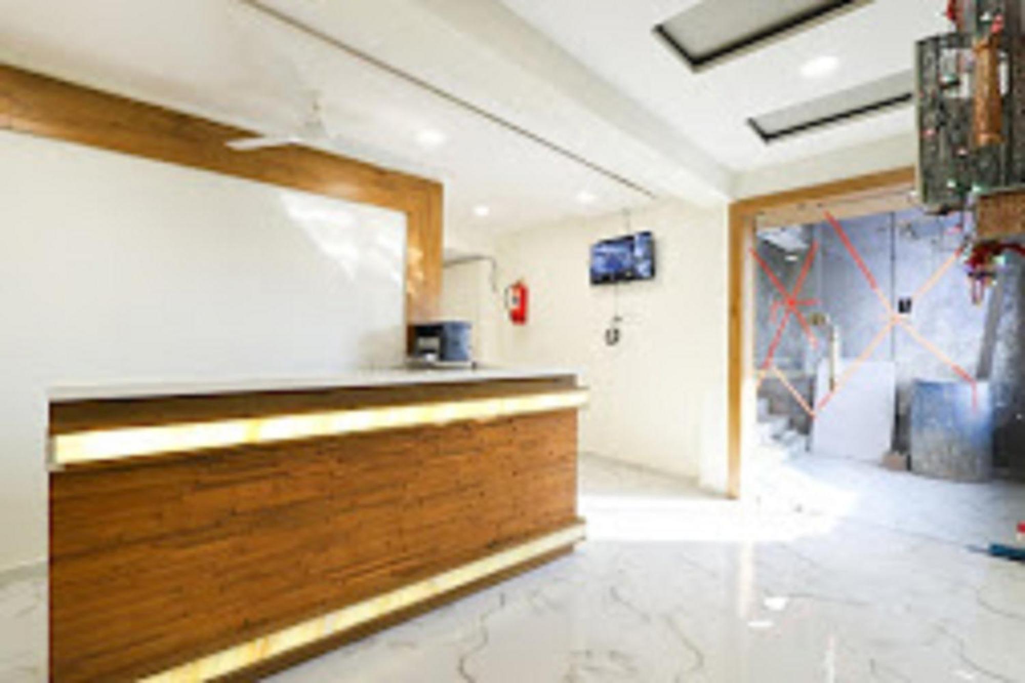 Hotel New Lake View อาเมดาบัด ภายนอก รูปภาพ